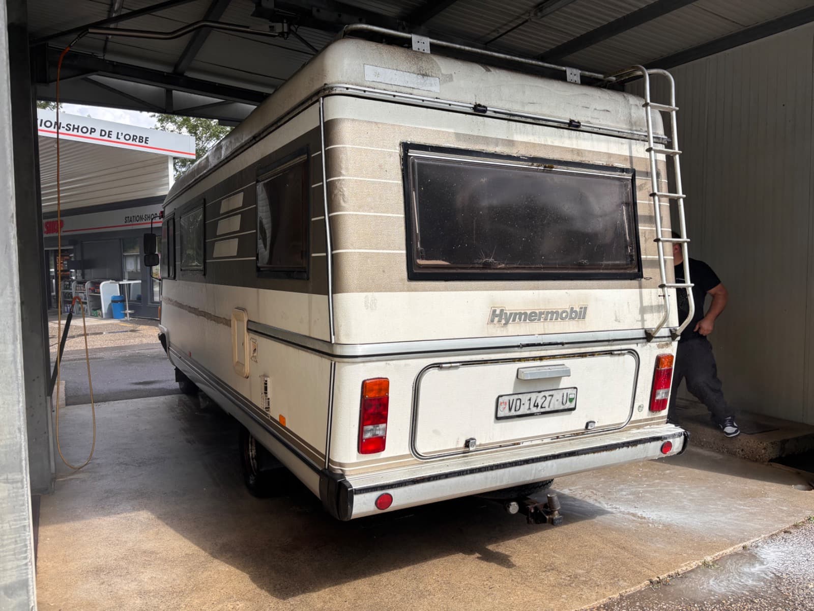 Mercedes 410d 1989 146'000 km roulant véhicule pour export Vallorbe Suisse romande Drive ON SA — photo 2