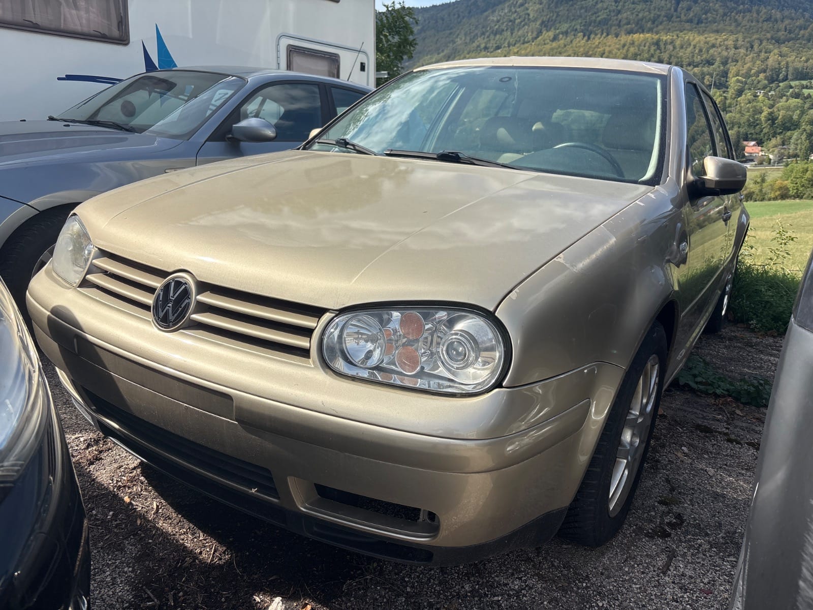 VW Golf 4 1.9 TDI (150 ps, moteur ARL) 2001 380'000 km roulant véhicule pour export Vallorbe Suisse romande Drive ON SA