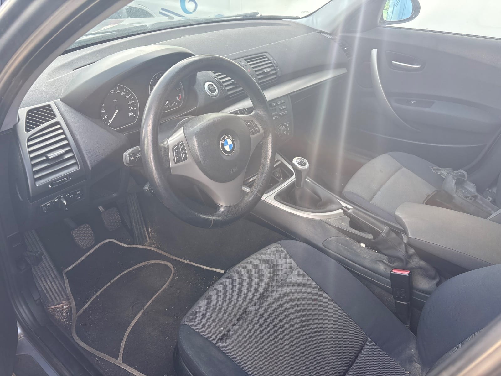 BMW 120i 2005 232'000 km roulant véhicule pour export Vallorbe Suisse romande Drive ON SA — photo 5