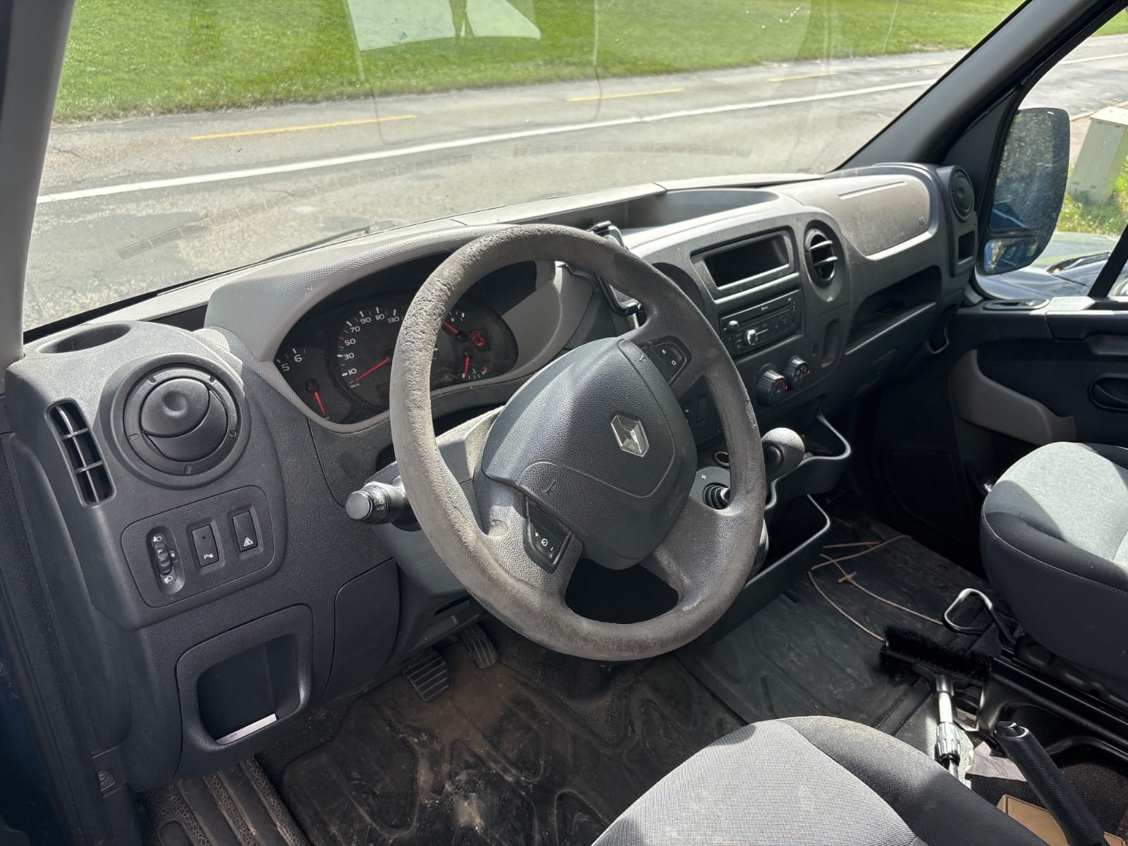 Renault Master T35 DCI150 2013 162'000 km roulant véhicule pour export Vallorbe Suisse romande Drive ON SA — photo 6