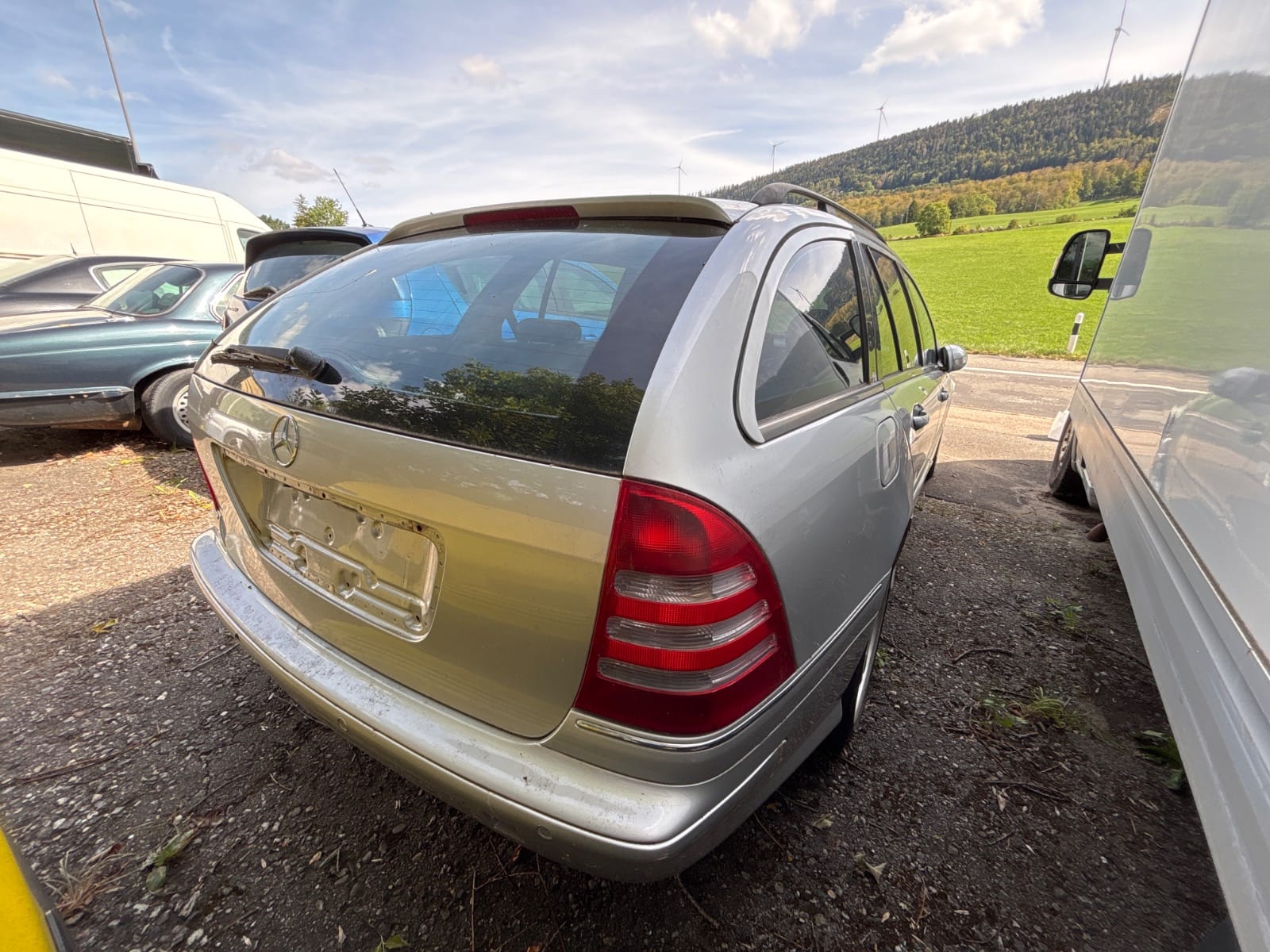 Mercedes C30 CDI AMG 2003 200'000 km roulant véhicule pour export Vallorbe Suisse romande Drive ON SA — photo 4