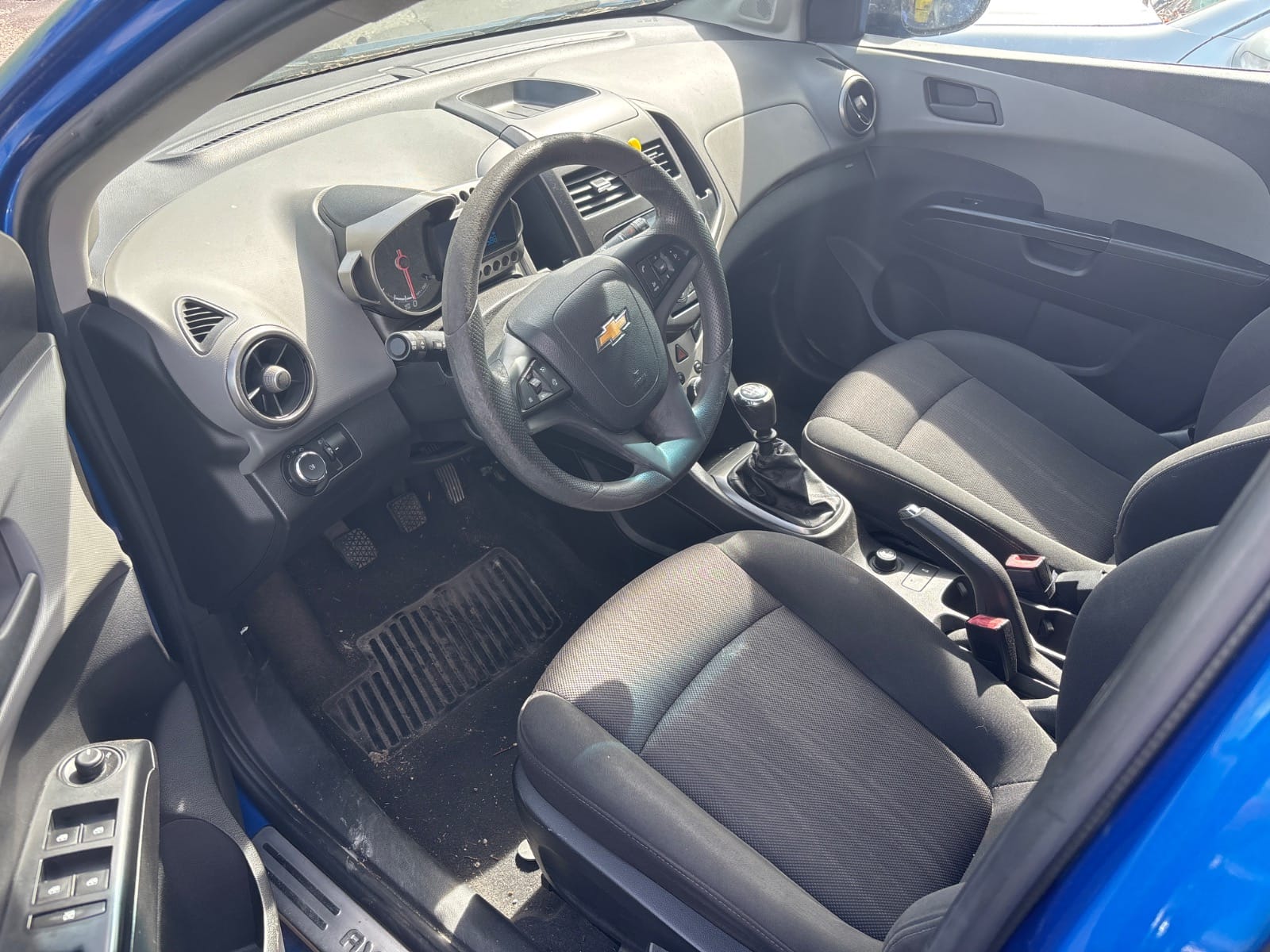 Chevrolet Aveo 2013 170'000 km roulant véhicule pour export Vallorbe Suisse romande Drive ON SA — photo 7